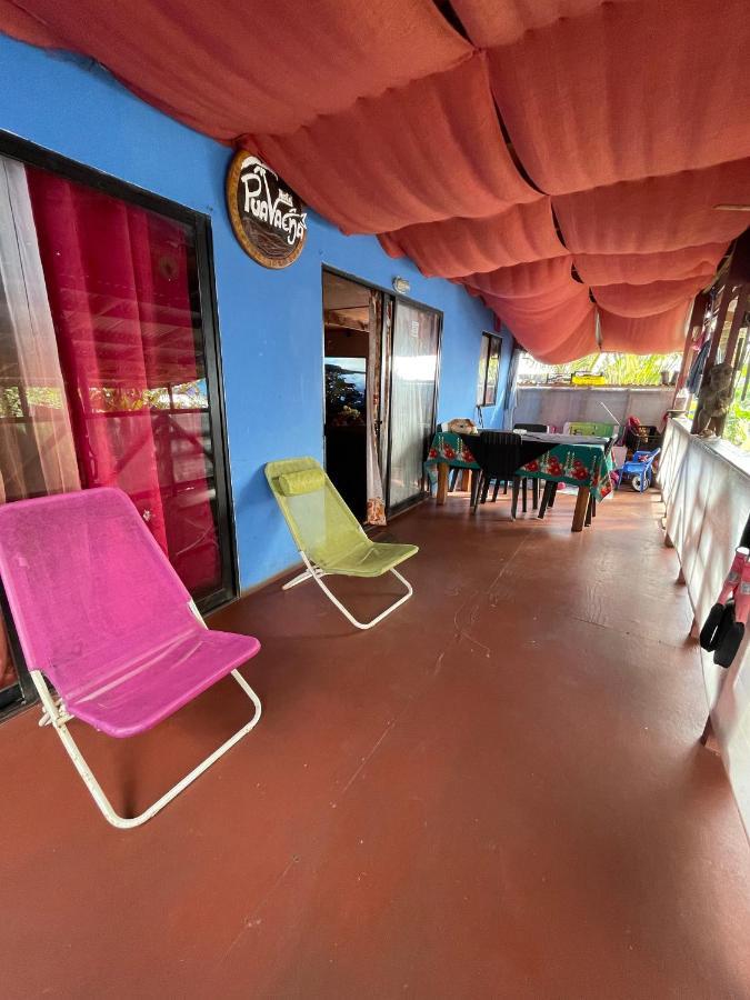 Pua Vaenga Hostel Ханга Роа Екстериор снимка