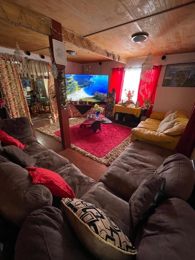 Pua Vaenga Hostel Ханга Роа Екстериор снимка