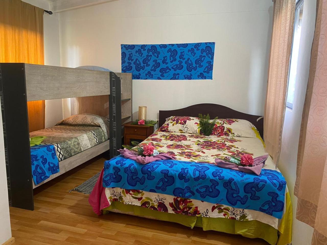 Pua Vaenga Hostel Ханга Роа Екстериор снимка