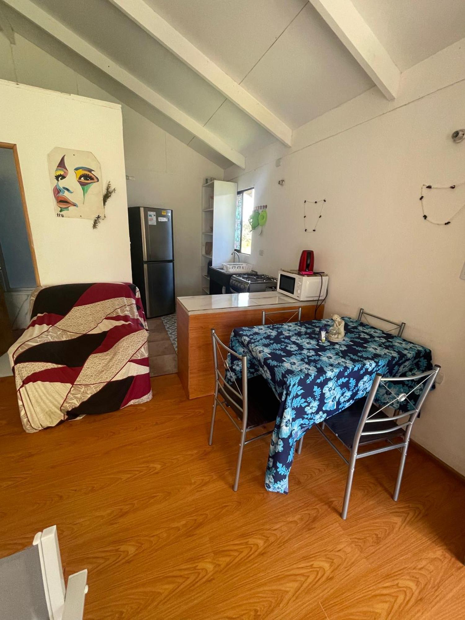 Pua Vaenga Hostel Ханга Роа Екстериор снимка