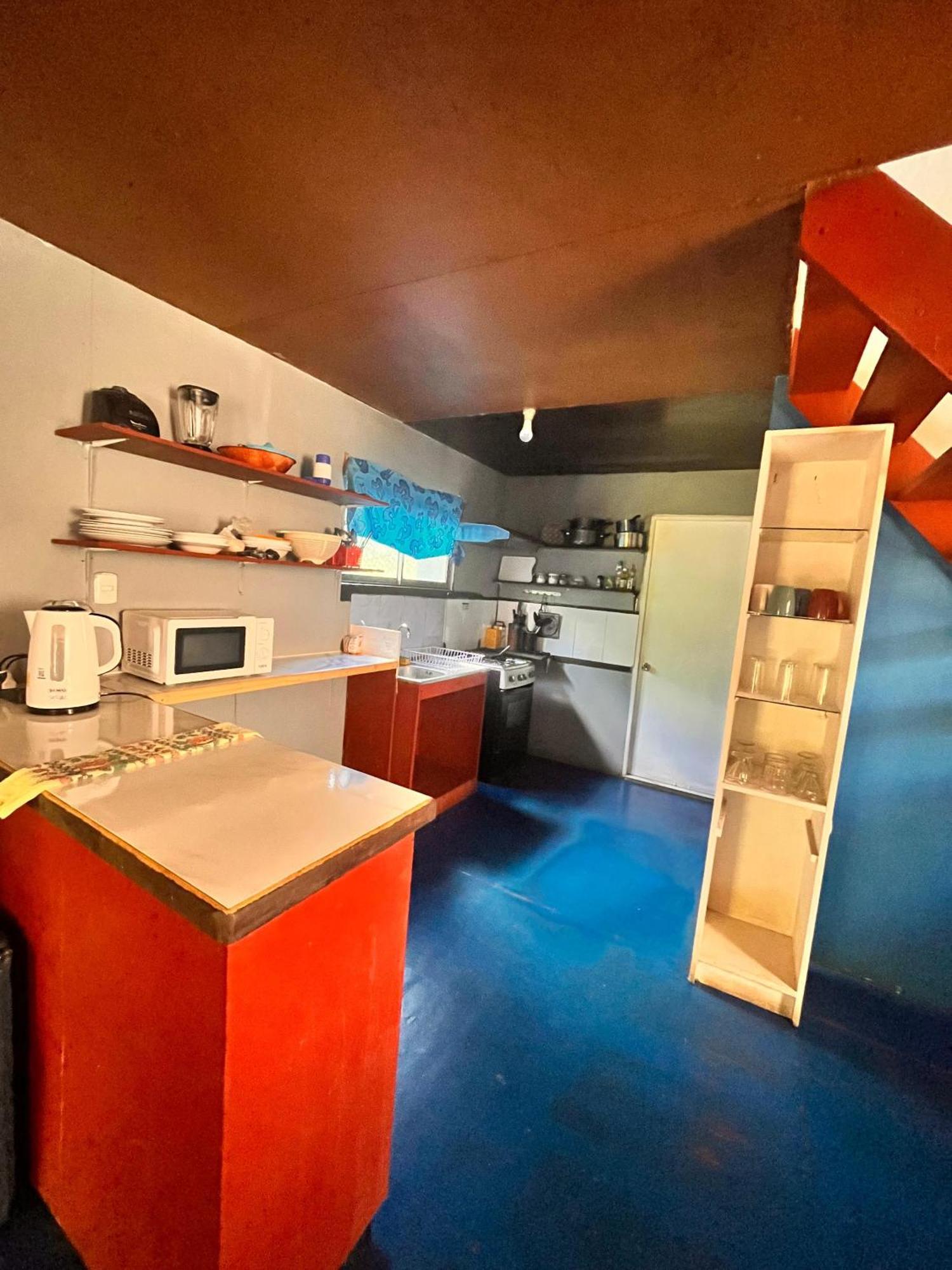 Pua Vaenga Hostel Ханга Роа Екстериор снимка