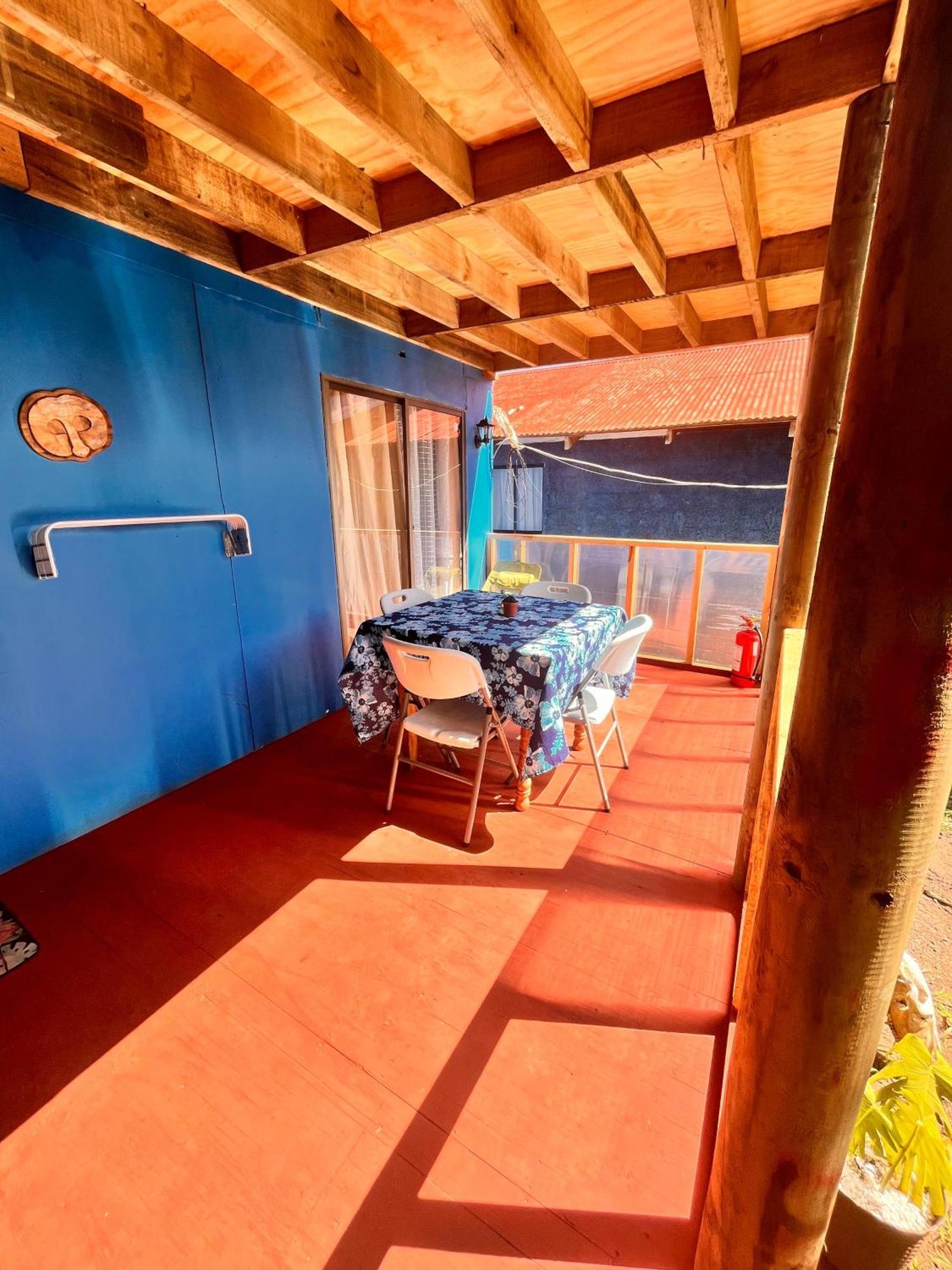 Pua Vaenga Hostel Ханга Роа Екстериор снимка