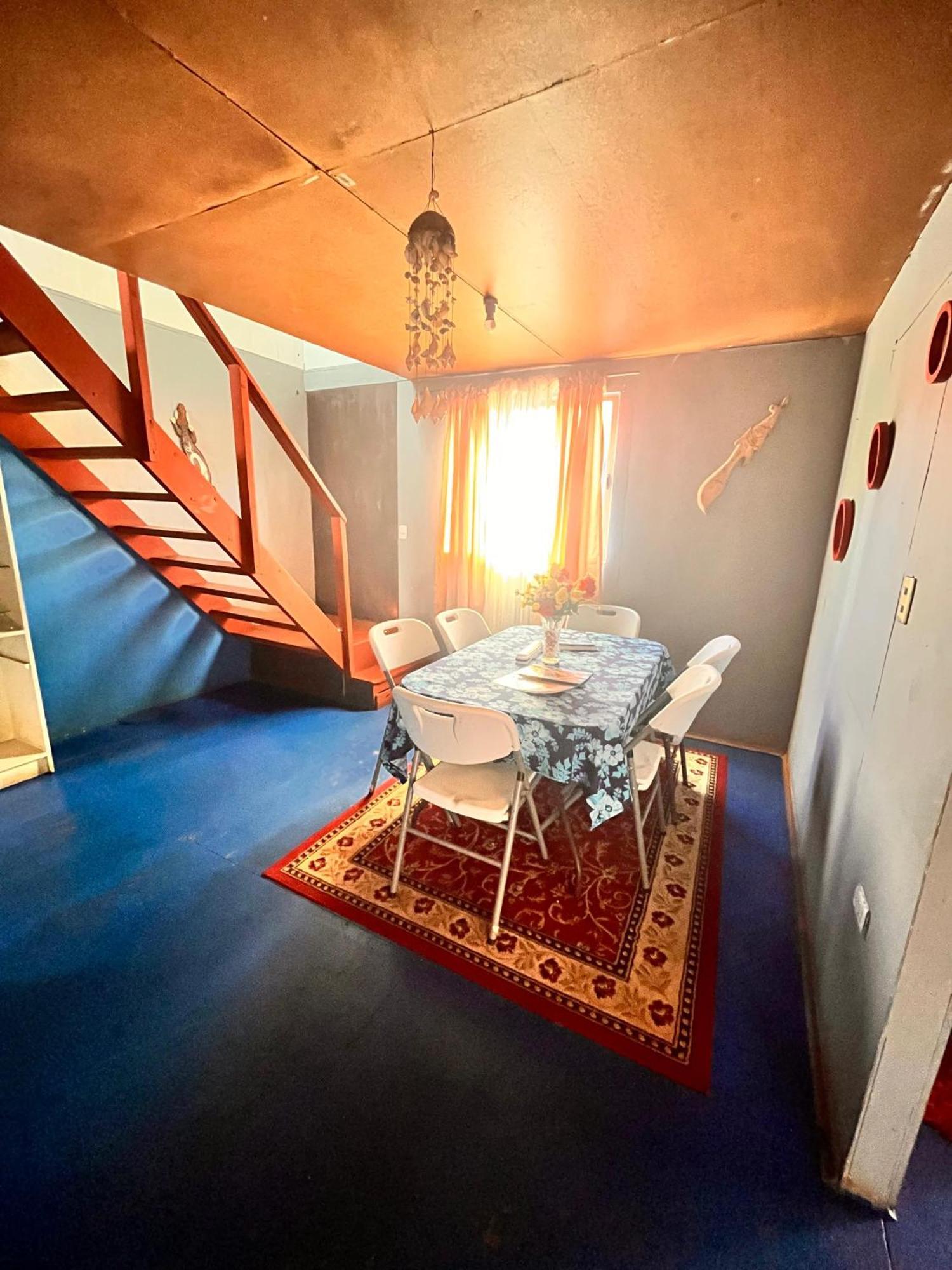 Pua Vaenga Hostel Ханга Роа Екстериор снимка